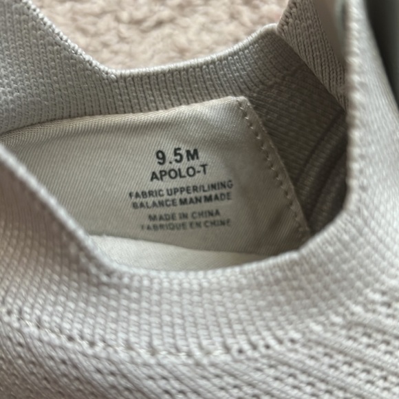 Beige Women’s Sneakers — US 9.5 Cushionaire 👟 - Picture 5 of 5